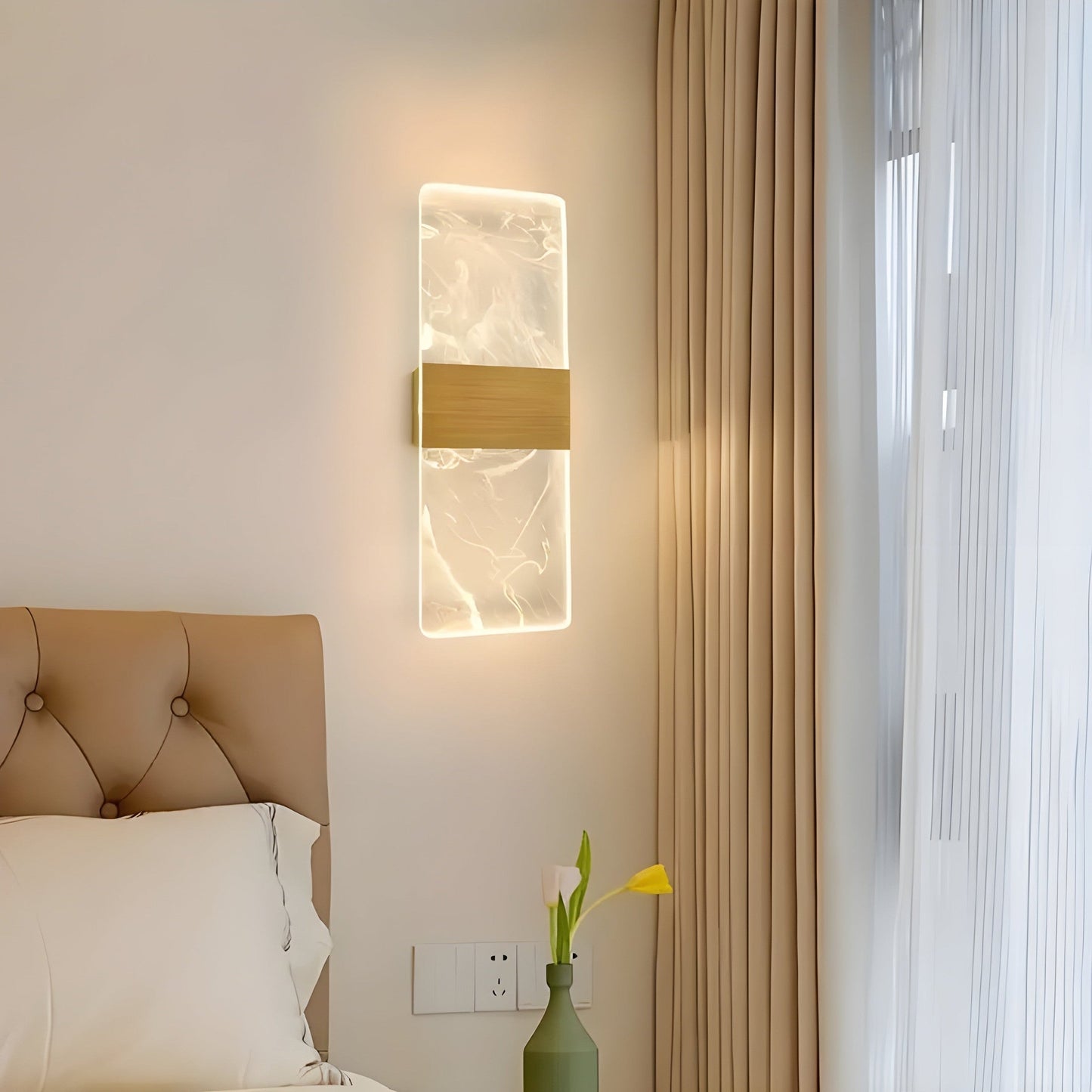 CalmAura | Minimalist Wall Lamp with Acrylic