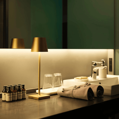 GoldenGlow | Luxe Table Lamp